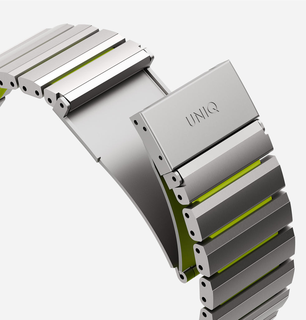 Strova Flex<br>Hybrid Stainless Steel Apple Watch Strap