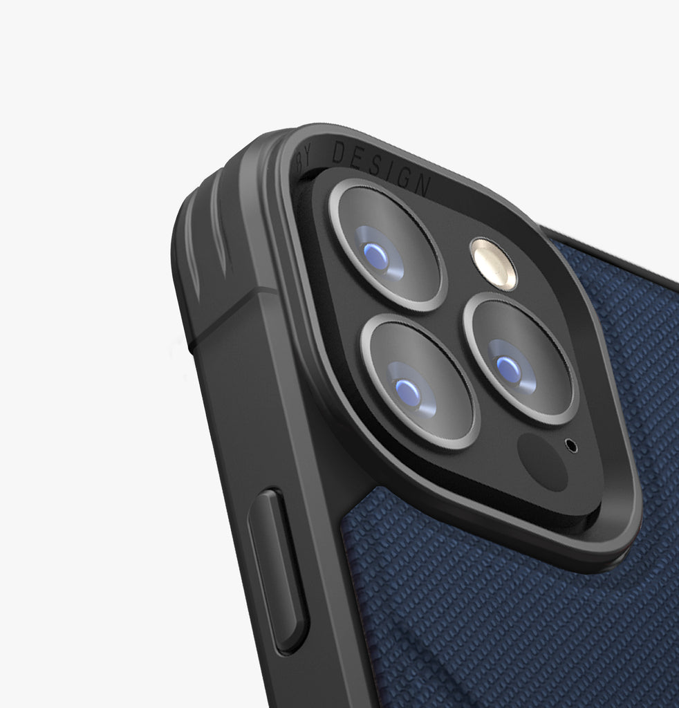 Transforma<br>(MagClick™ Magnetic Charging Compatible)